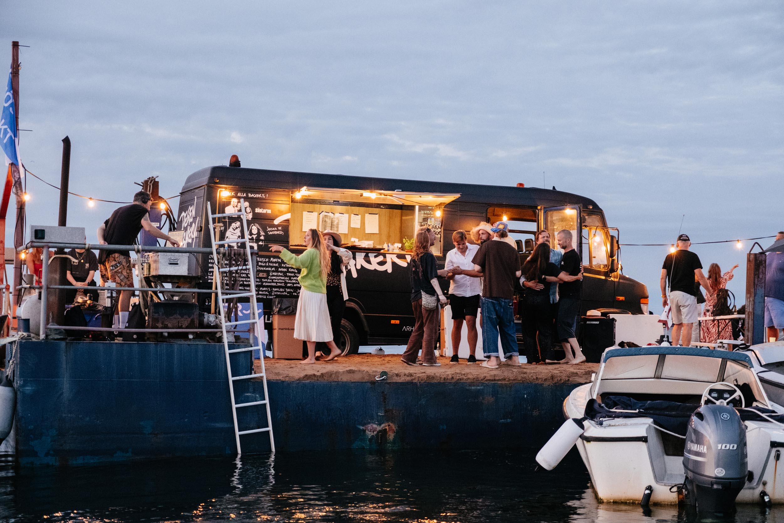 Foodtruck som serverar Napolitansk Pizza